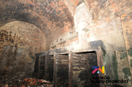 Zabytkowe Podziemia Nieopodal Zamku W Żarach